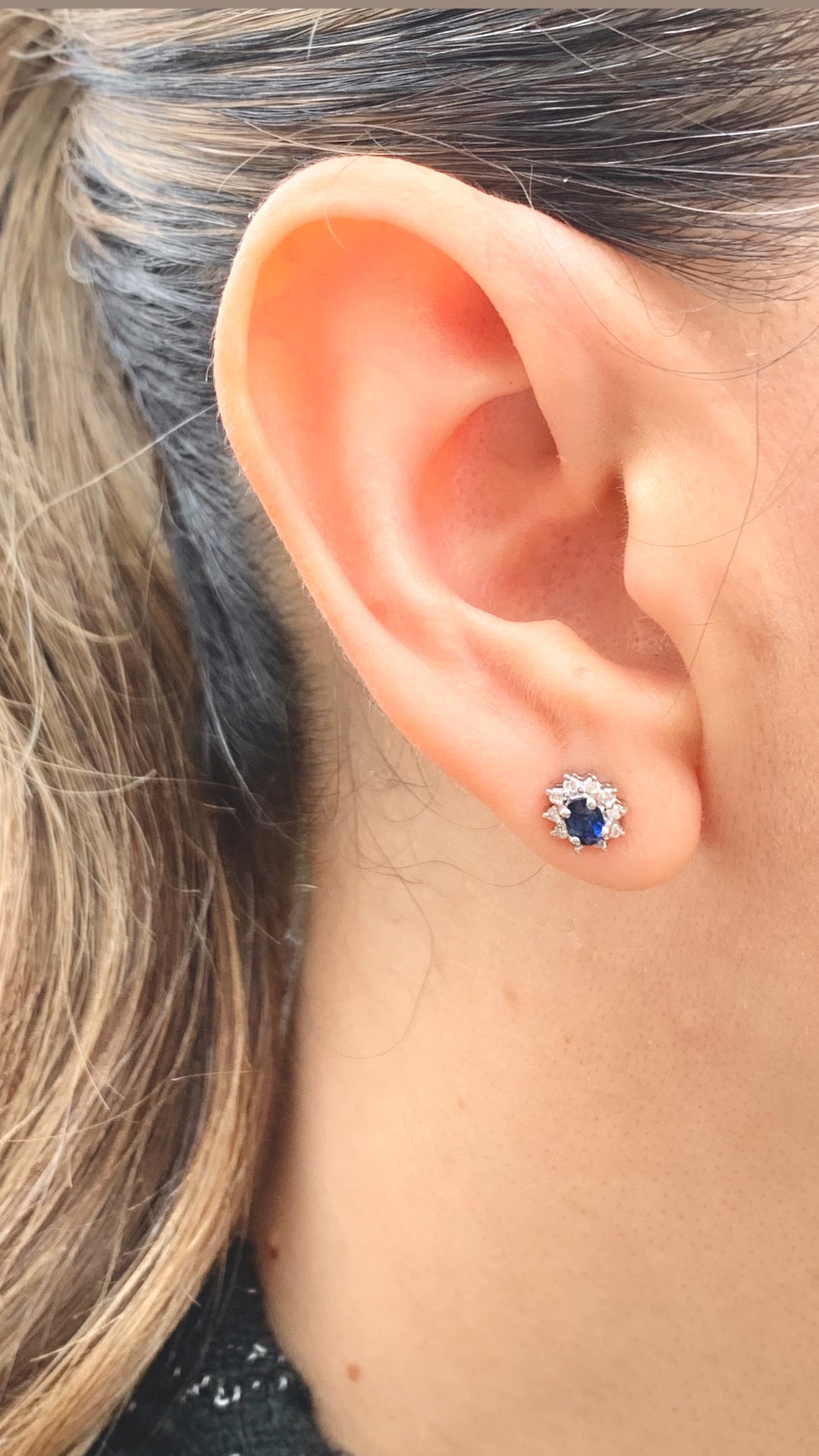 Aretes de zafiros y diamantes naturales