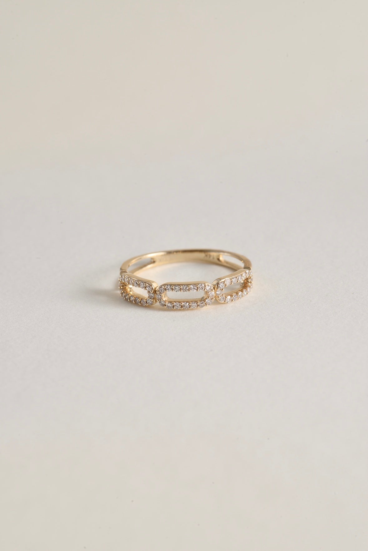 Anillo paper clip en oro amarillo 14K