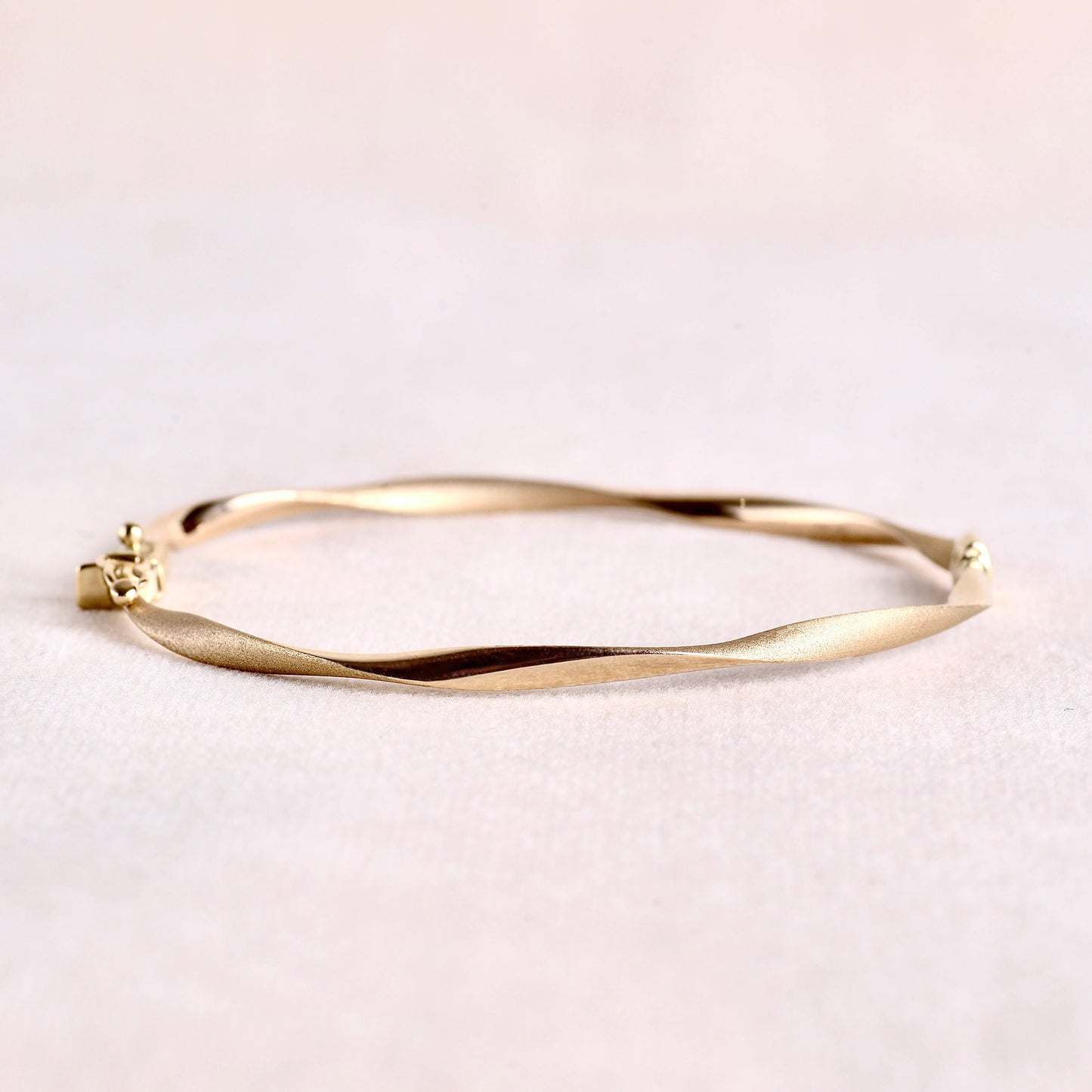 Brazalete en oro amarillo de 10K