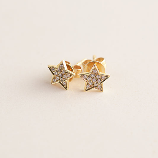 Arete de estrella con Diamantes