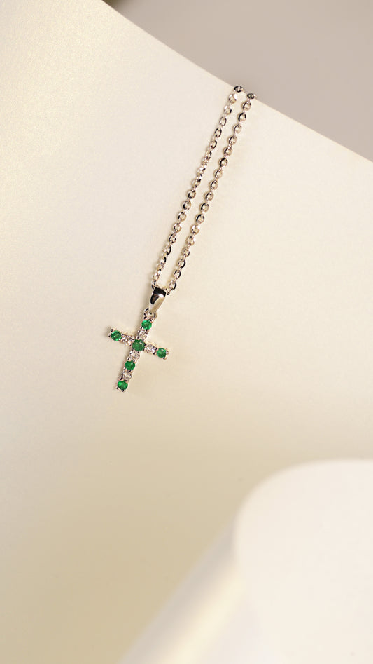 Cruz de Emeraldas y Diamantes